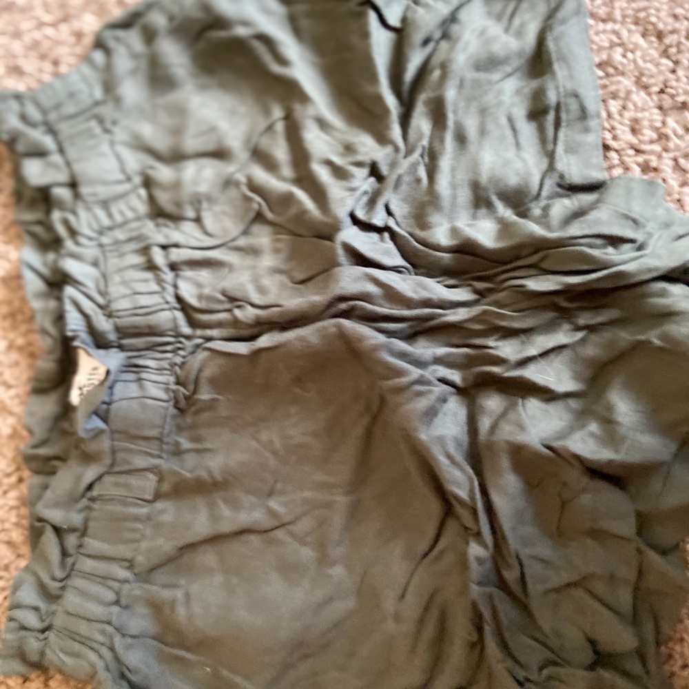 Green Loose shorts